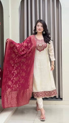 Elegant Ivory Embroidered Kurta Set with Designer Dupatta