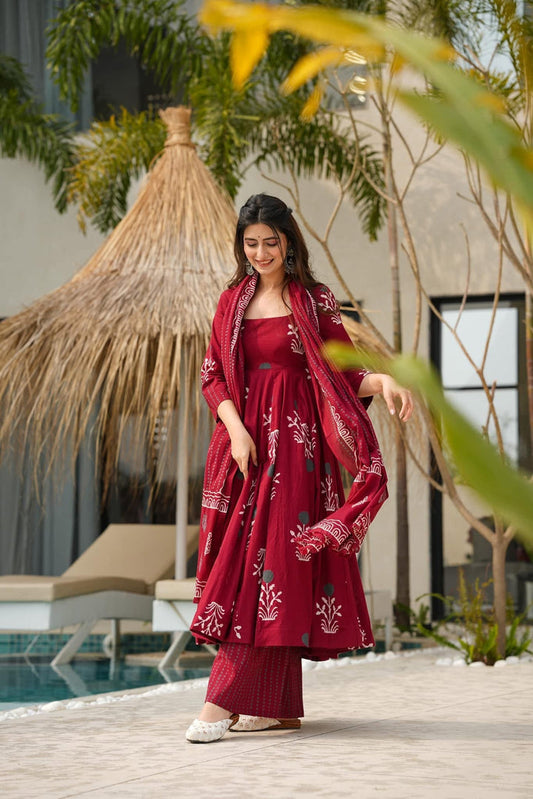 Red Ethnic Printed Anarkali Kurta Set with Dupatta for Women