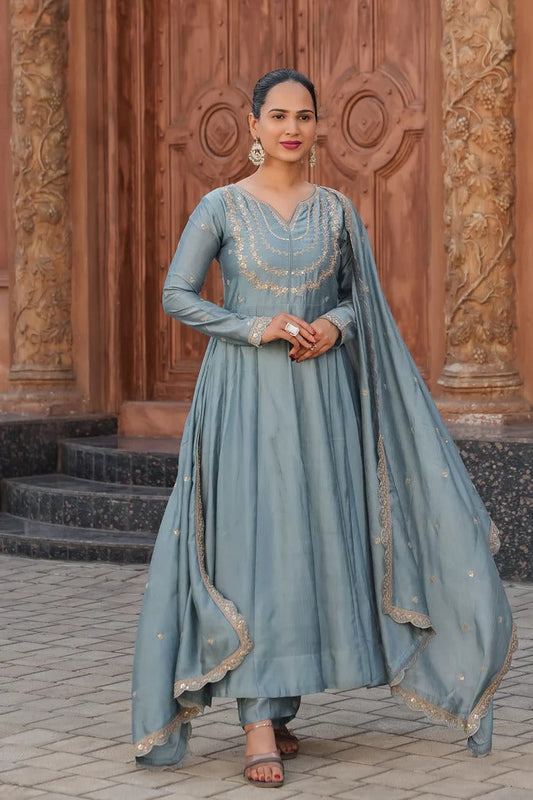 Grey Regal Embroidered Kurta Set with Dupatta
