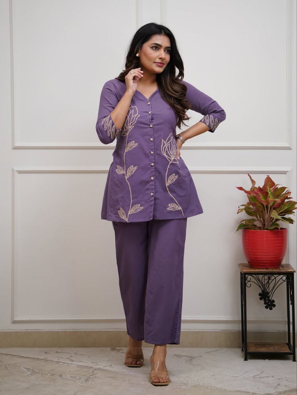 Women’s Lavender Embroidered Cotton Blend Kurti Pant Co-Ord Set